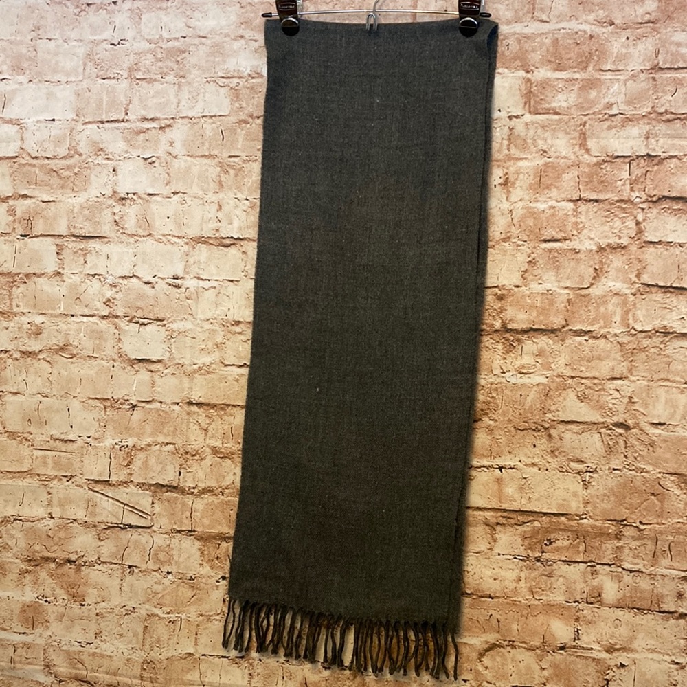 Lovely Cashmillion Gray scarf